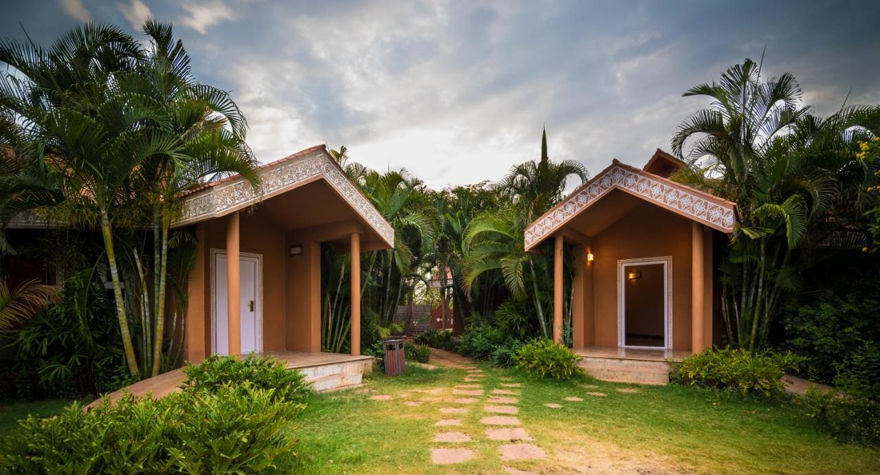 Vijayshree Resort, Hampi Zewnętrze zdjęcie
