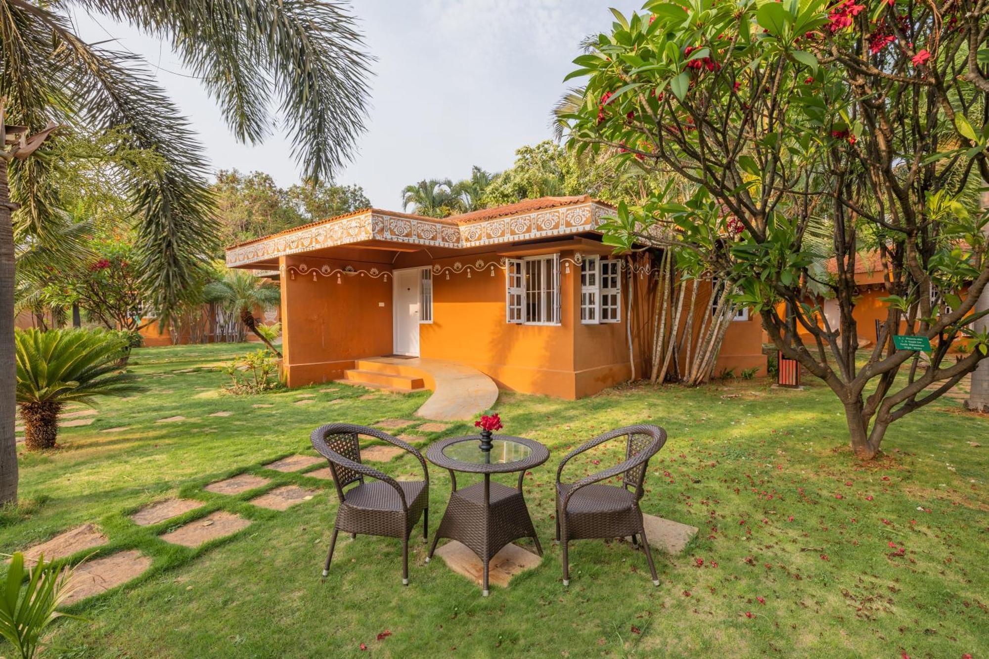 Vijayshree Resort, Hampi Zewnętrze zdjęcie