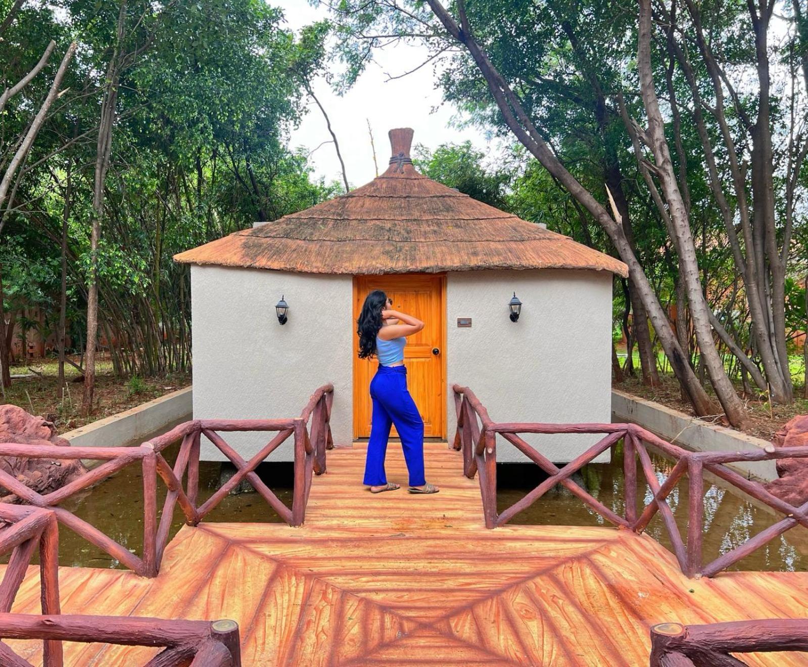 Vijayshree Resort, Hampi Zewnętrze zdjęcie